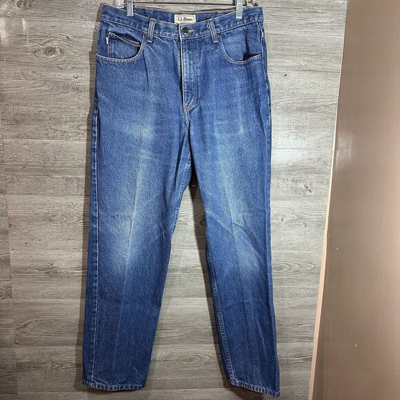 LL Bean Men Classic Fit Jeans Size 34x32 Blue denim 100% Cotton - Picture 1 of 10